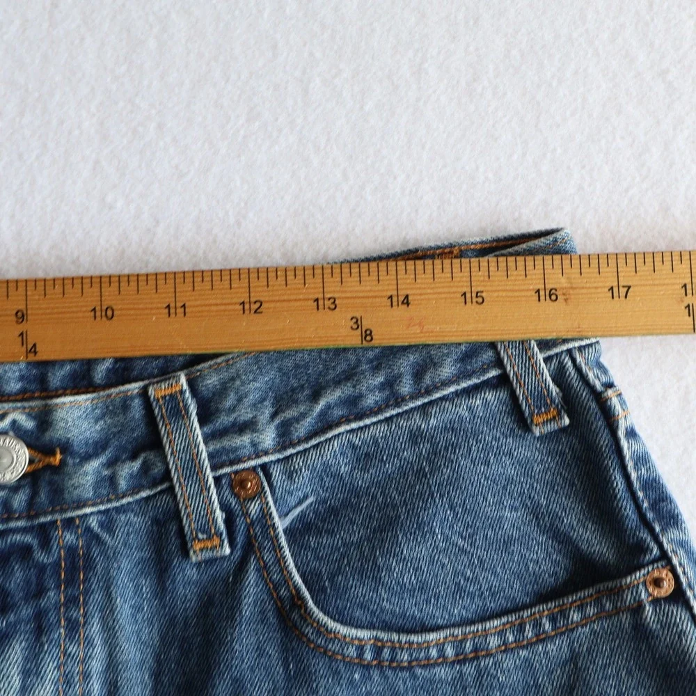 Vintage Y2K Levis 550 Jeans Men's 36x30 Denim USA Medium Wash 2001